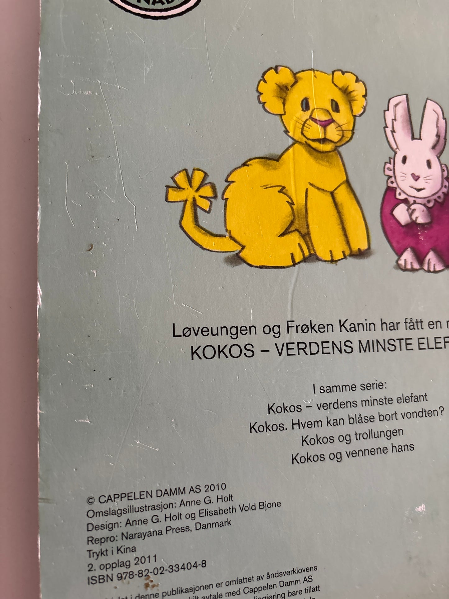 Bringsværd, Tor Åge: Kokos og larven, klaffebok