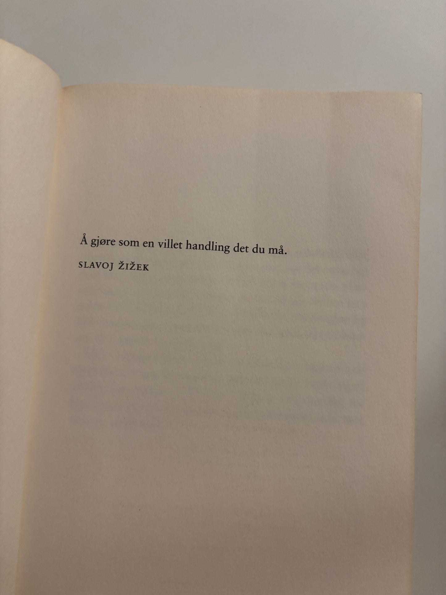 Hjorth, Vigdis: Arv og miljø