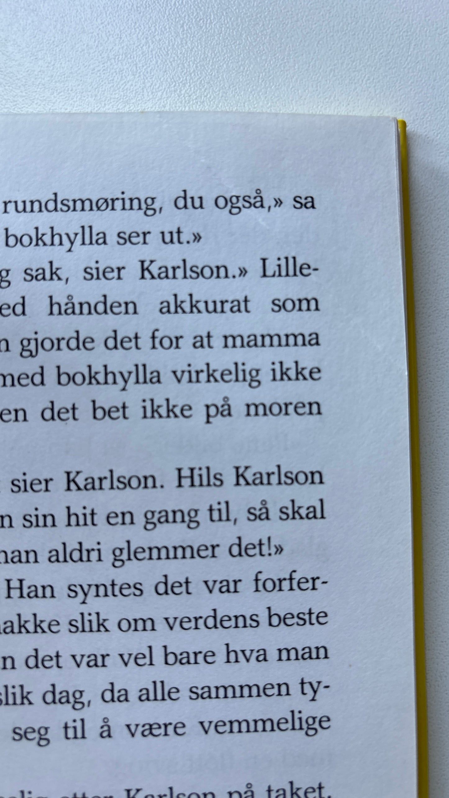 Lindgren, Astrid: Lillebror og Karlson på taket