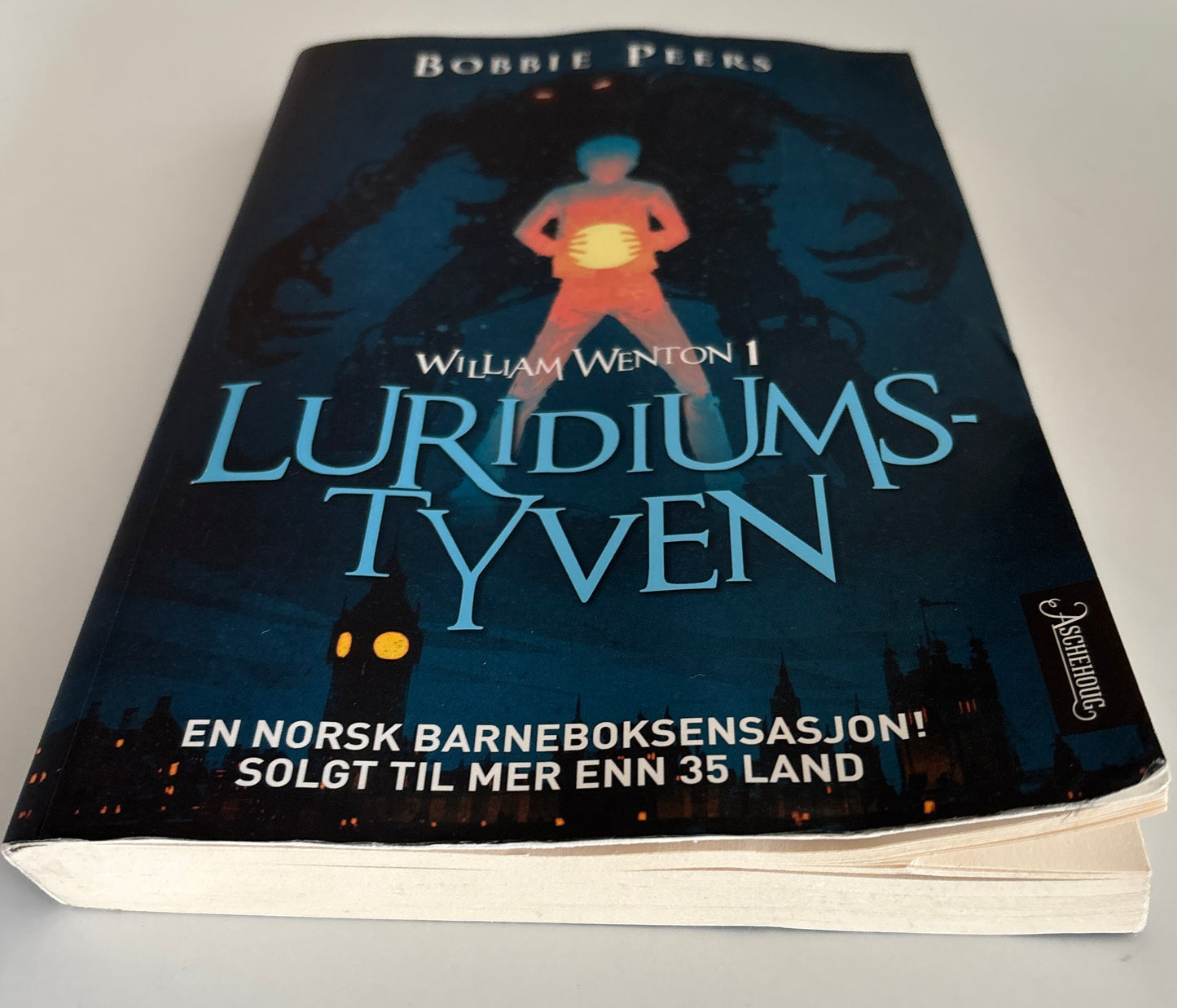 Peers, Bobbie: Luridiumstyven