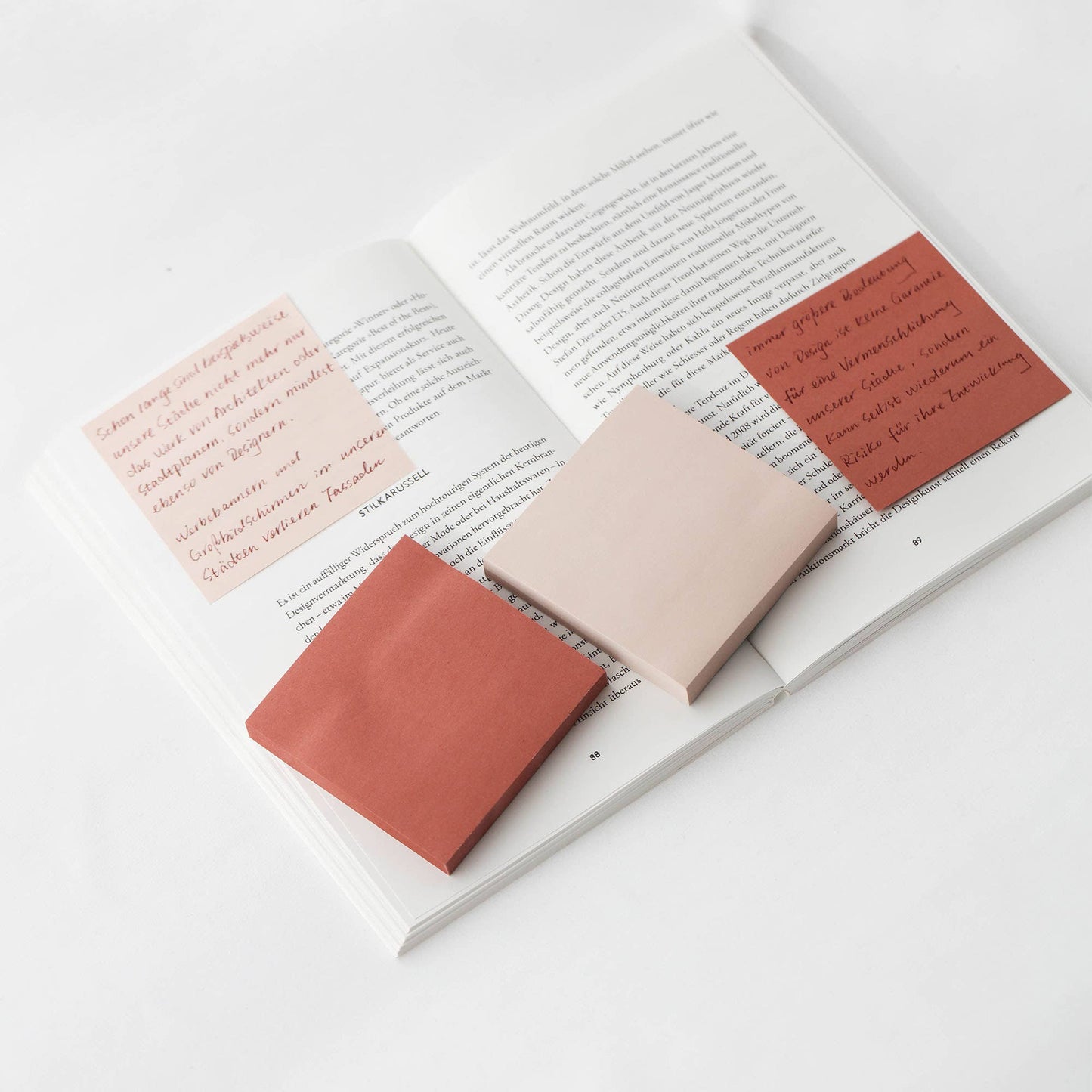 Vintage Red Sticky Notes 75mm x 75mm /100 ark per blokk