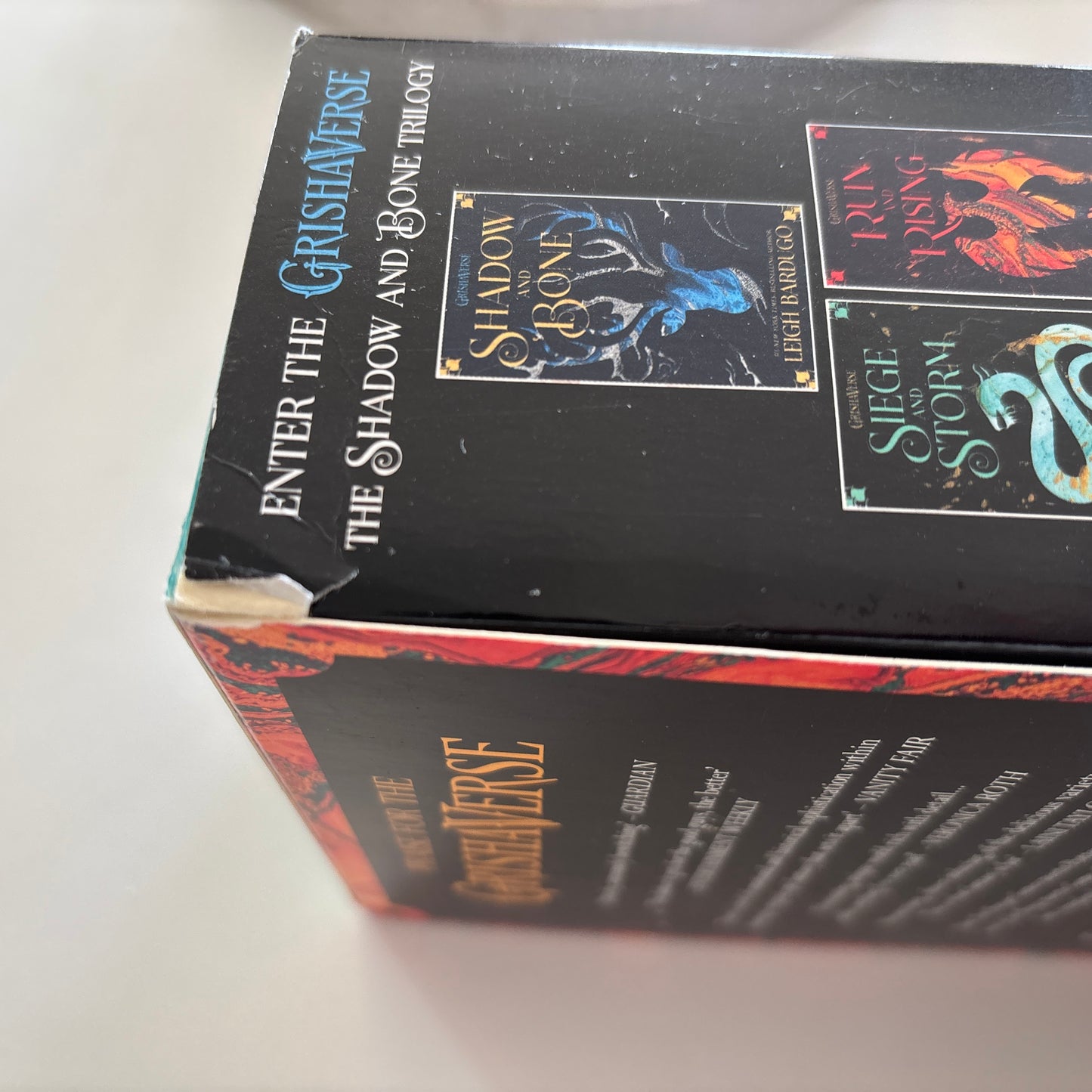 Bardugo, Leigh: Shadow and bone Trilogy