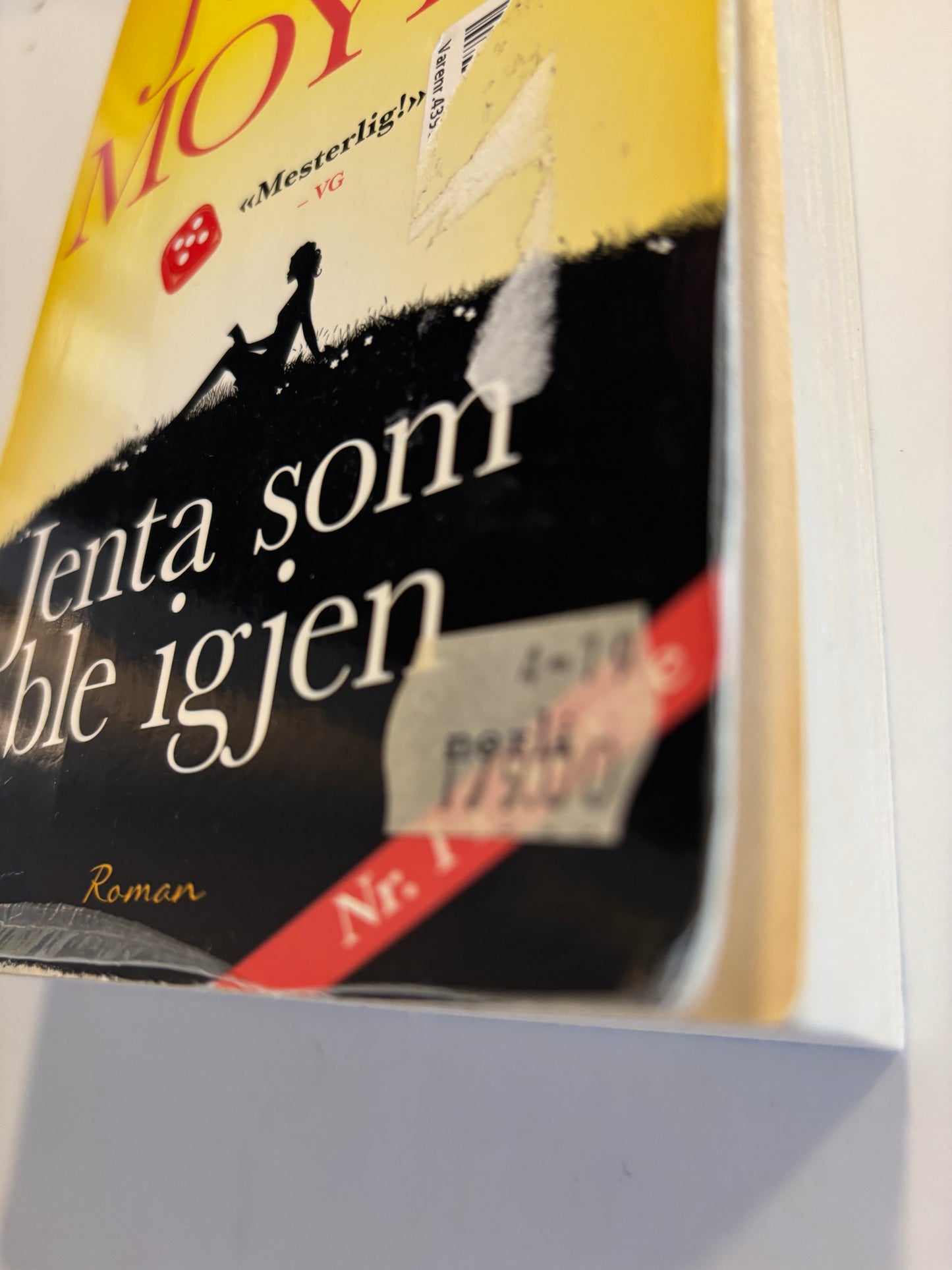 Moyes, Jojo: Jenta som ble igjen
