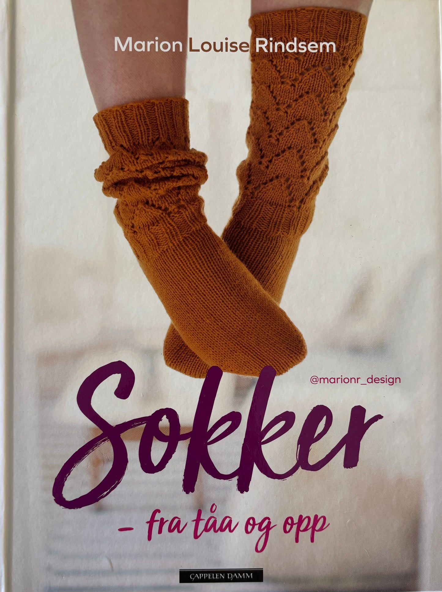 Rindsem, Marion Louise: Sokker