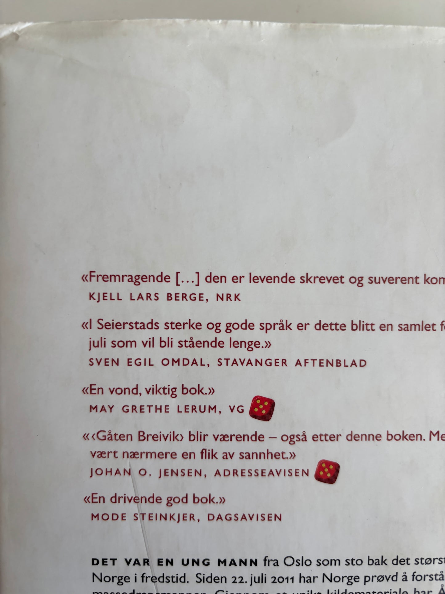 Seierstad, Åsne: En av oss