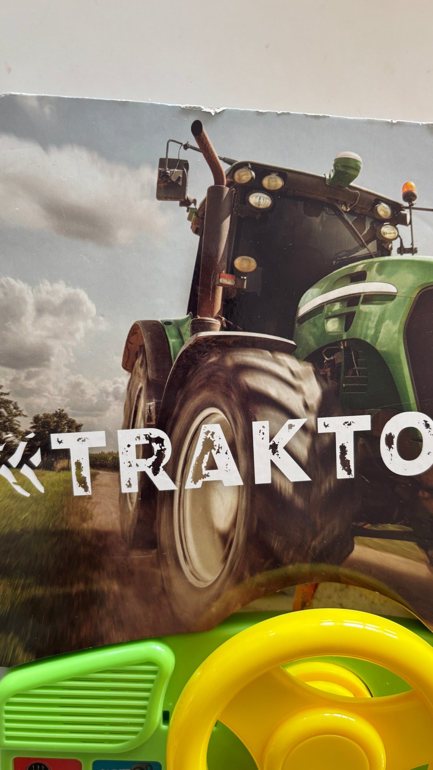 Traktor, bok med lyd
