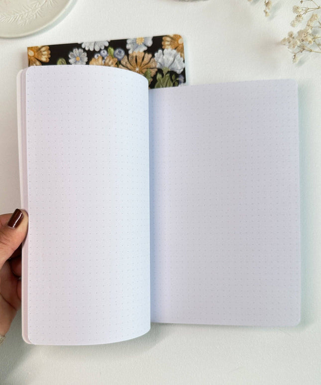 Dot Grid Notatbok | Cozy House