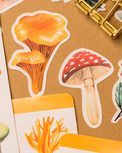 Klistremerkeark | Mushrooms