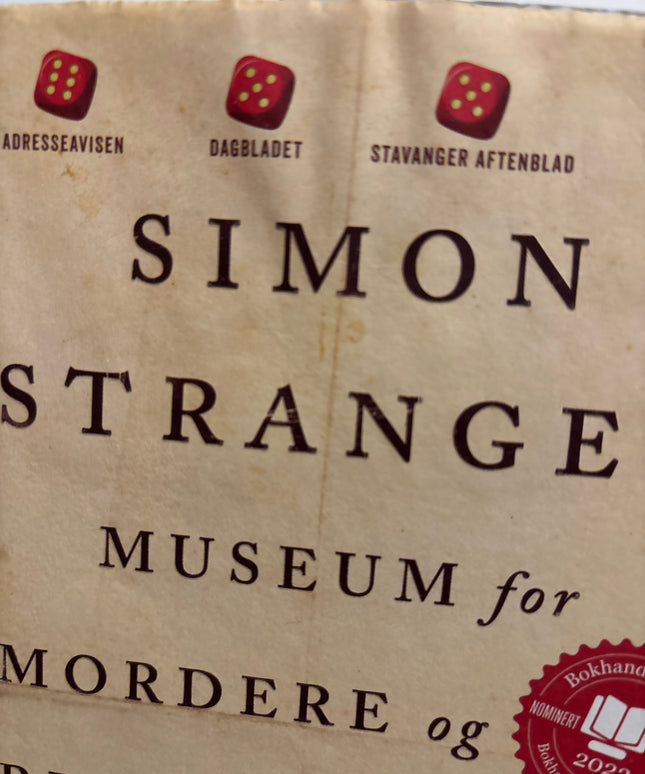 Stranger, Simon: Museum for mordere og redningsmenn