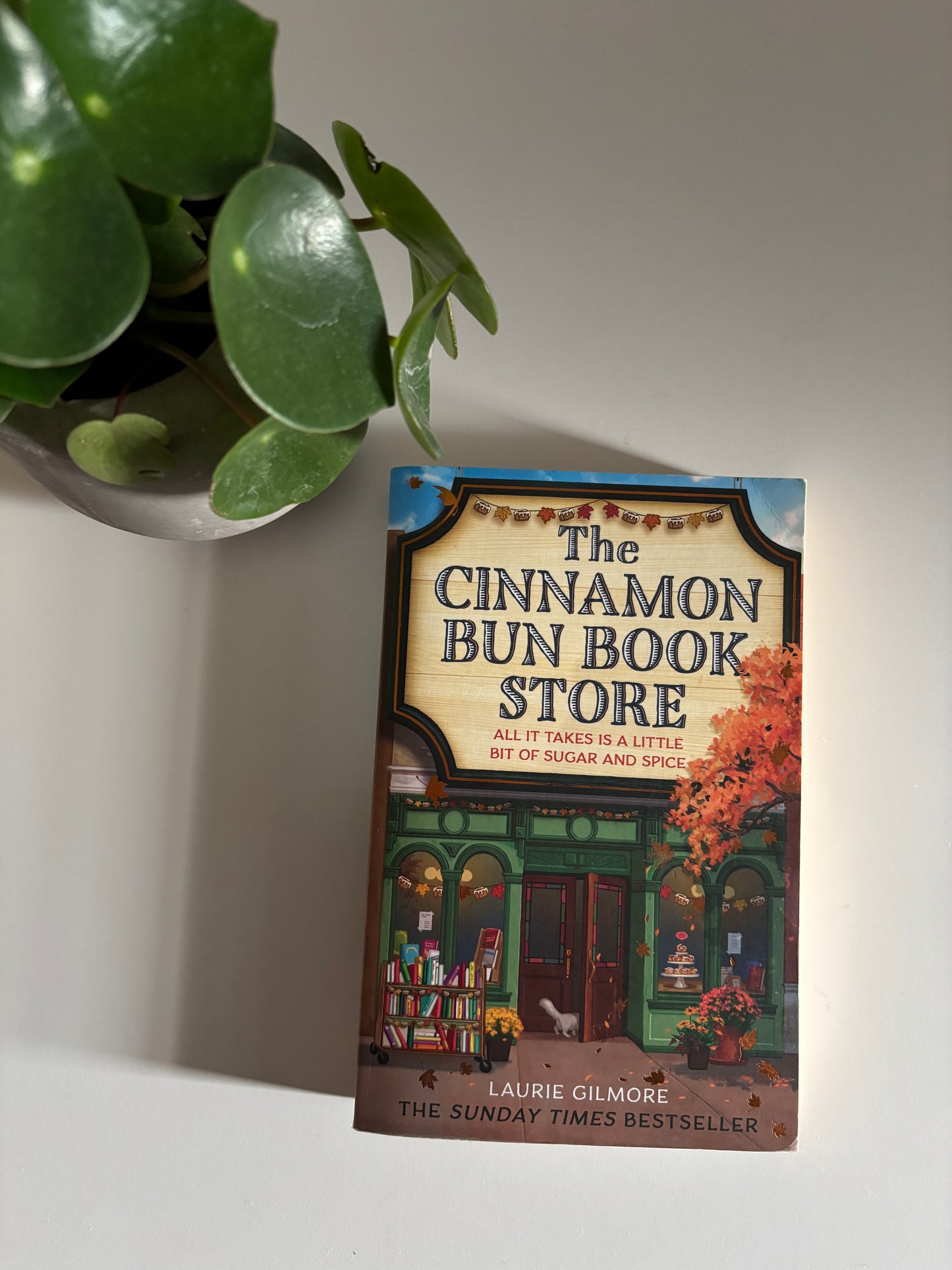 Gilmore, Laurie: The cinnamon bun bookstore