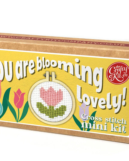 You're Blooming Lovely! Mini Matchbox Broderingssett
