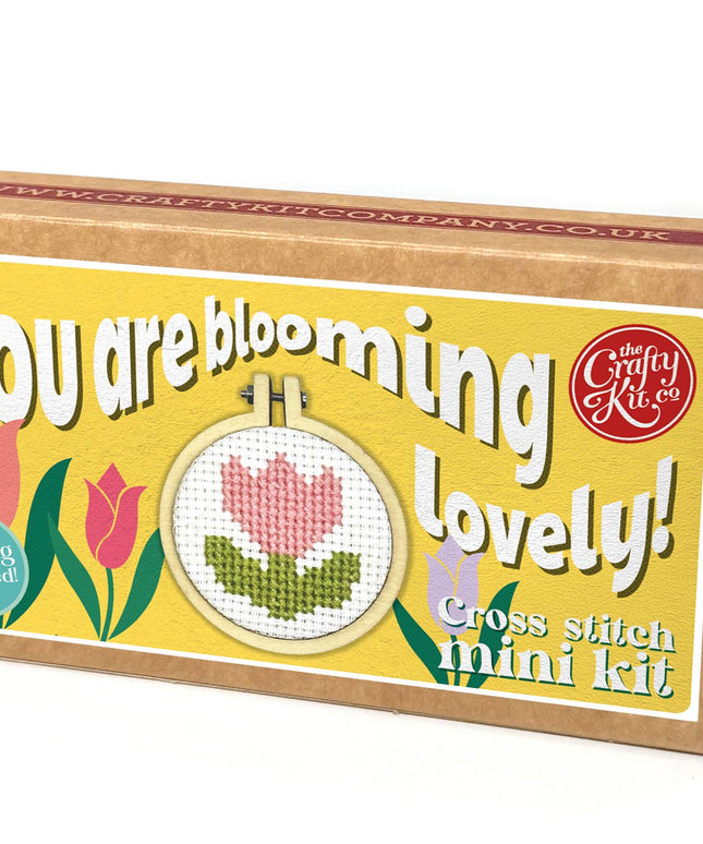 You're Blooming Lovely! Mini Matchbox Broderingssett