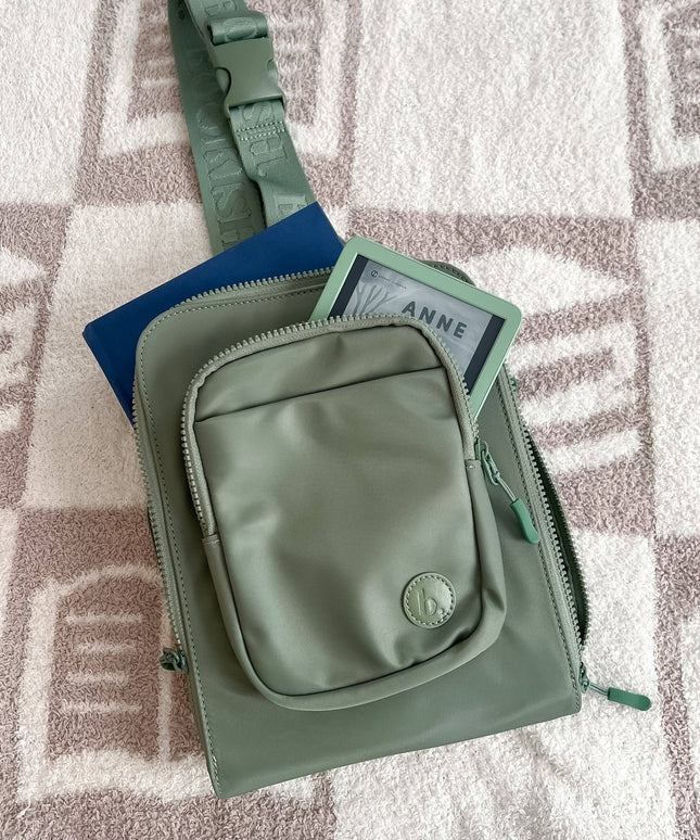 The Bookish Crossbody: Cinnamon
