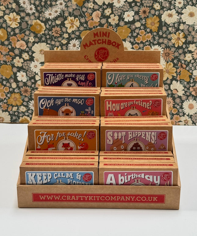 Bee Yourself! Mini Matchbox Broderingssett