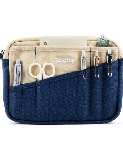 Forhåndsbestilling | Soolla® Studio Pouch | Marina | Veske for Skrivesaker