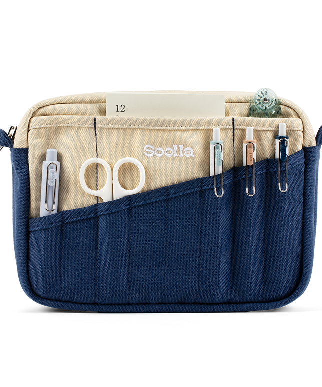 Forhåndsbestilling | Soolla® Studio Pouch | Marina | Veske for Skrivesaker