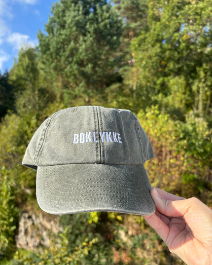 Brodert Caps | Boklykke | Olive