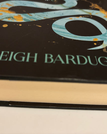 Bardugo, Leigh: Stormangrep - Shadow and bone