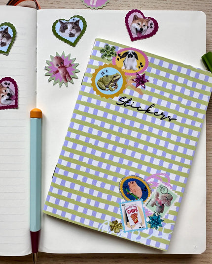 Klistremerkebok | A6 Gingham Sticker Keeper