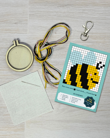 Bee Yourself! Mini Matchbox Broderingssett