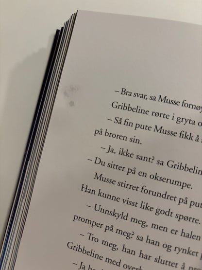 Brinck, Camilla: Musse & Helium - Mysteriet med hullet i veggen