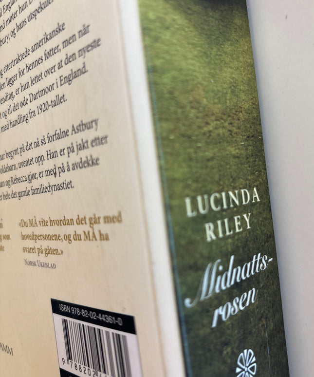 Riley, Lucinda: Midnattsrosen