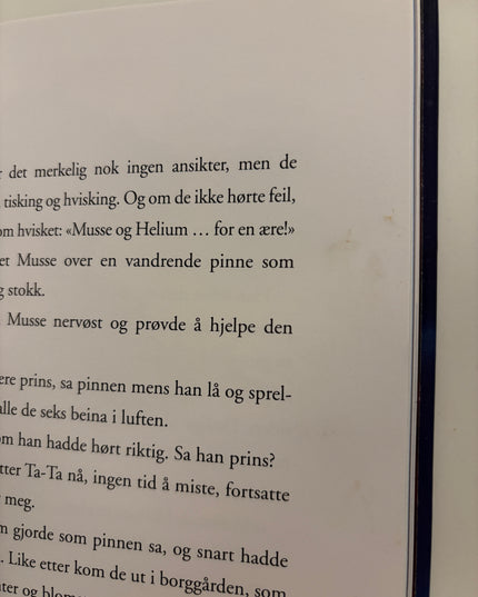 Brinck, Camilla: Musse & Helium - Mysteriet med hullet i veggen