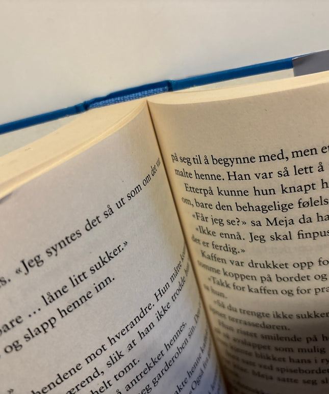 Safstrand, Caroline: Sannheten om Østersjenta