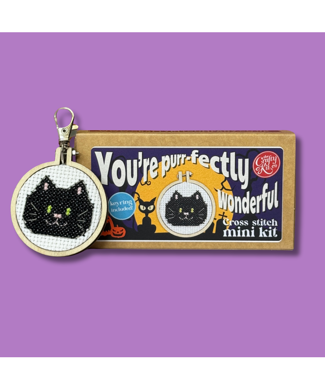 You're purr-fect! Mini Matchbox Broderingssett