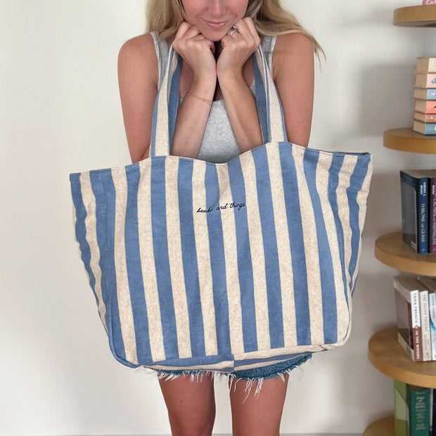 <h2>The Bookish Beach Bag</h2>