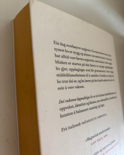 Ferrante, Elena: Dei vaksnes løgnaktige liv