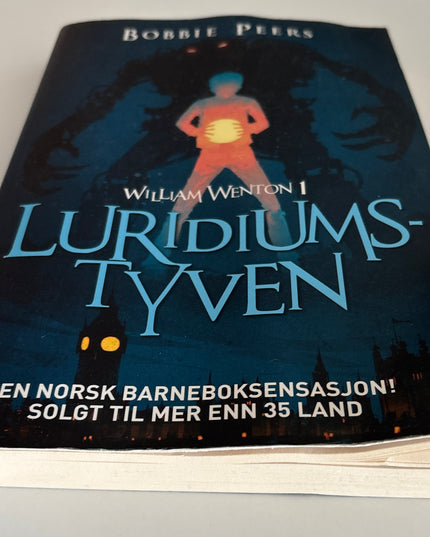 Peers, Bobbie: Luridiumstyven