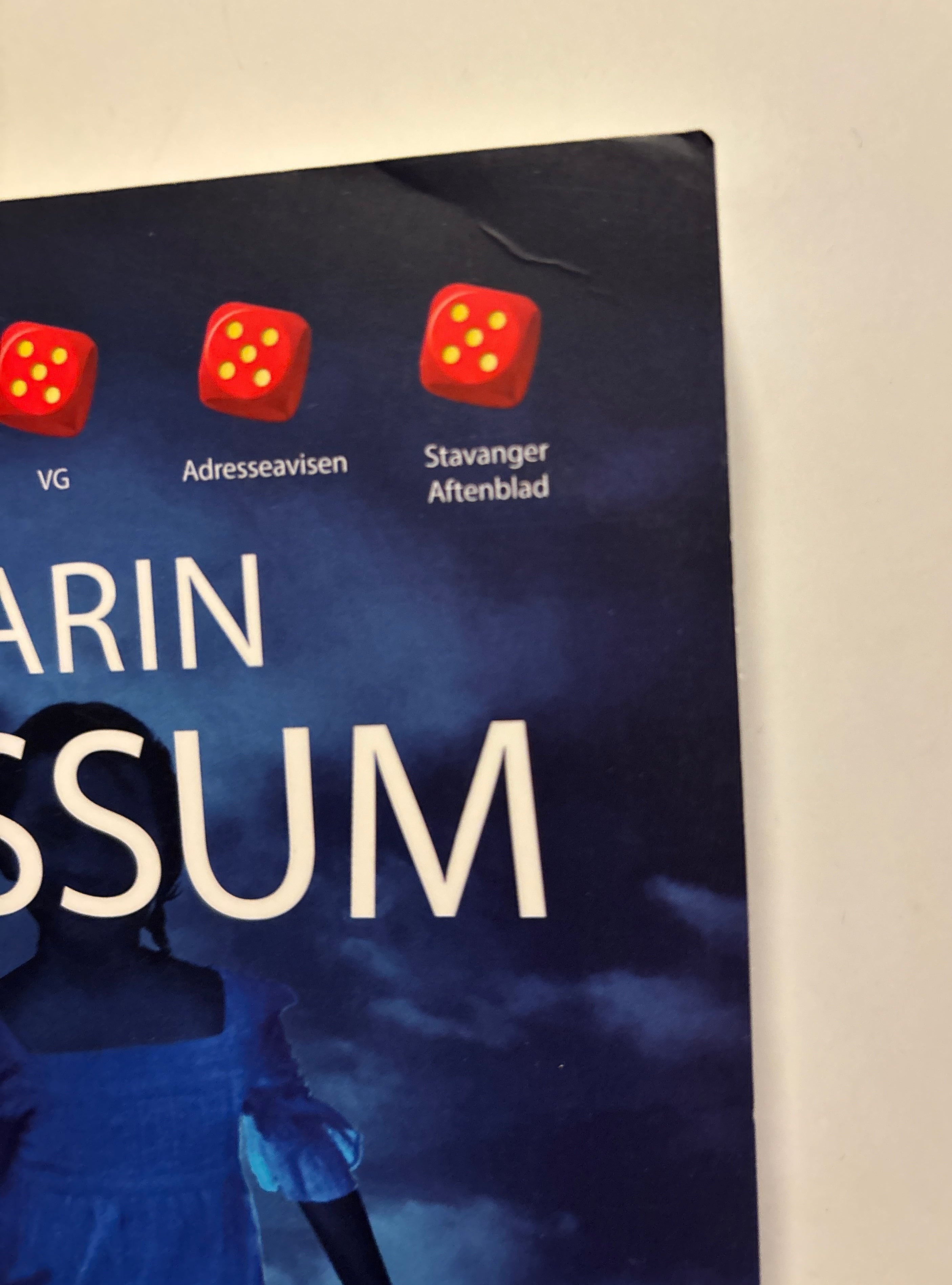 Fossum, Karin: Farvel, Farah Diba