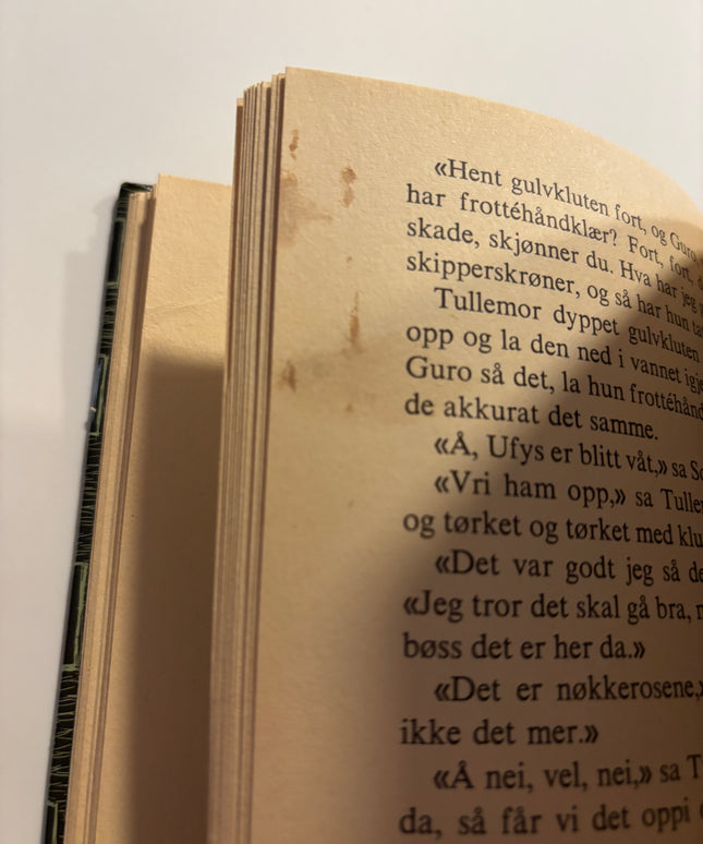 Vestly, Anne-Cath: Guro alene hjemme