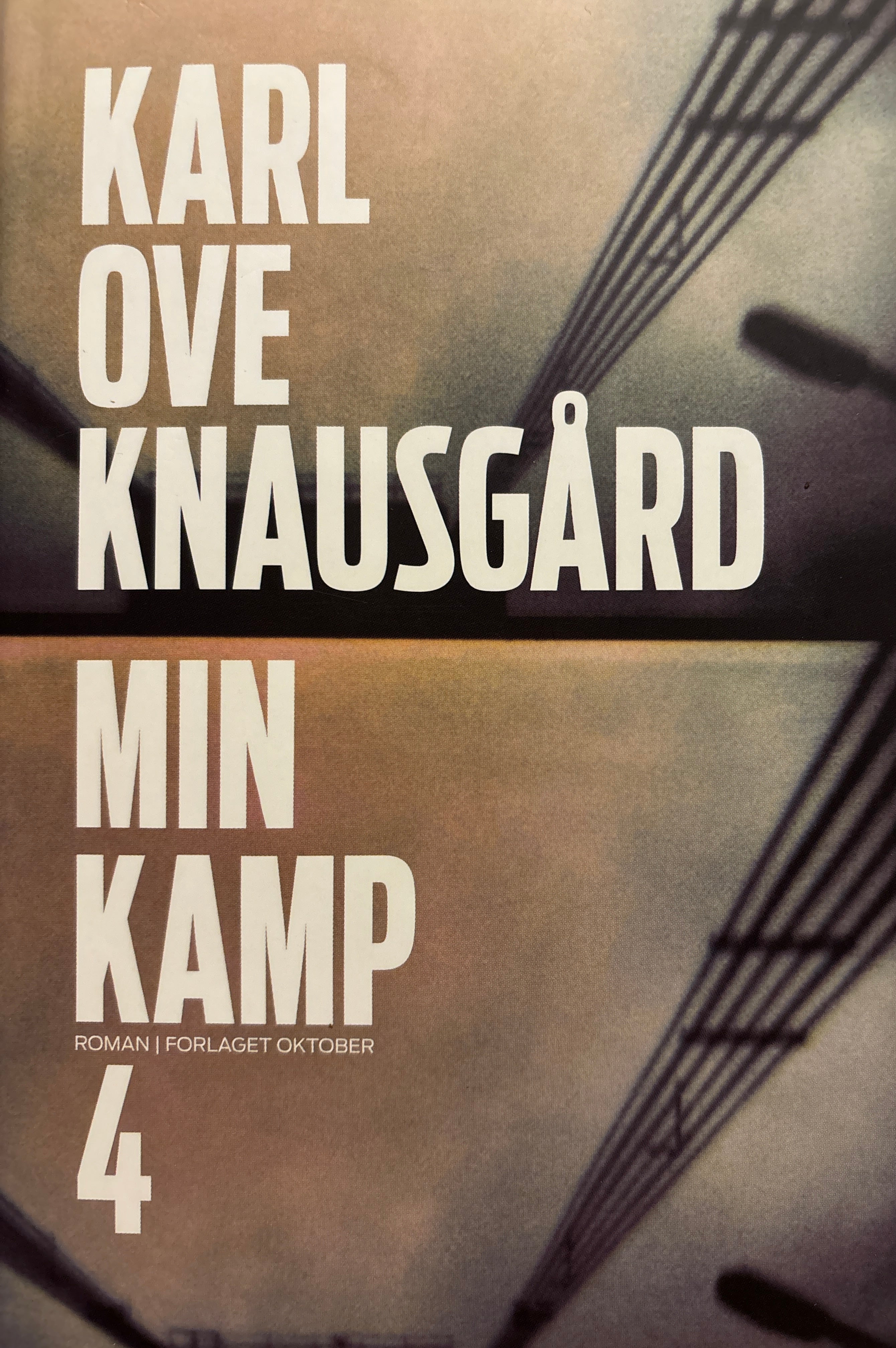 Knausgård, Karl Ove: Min kamp 4