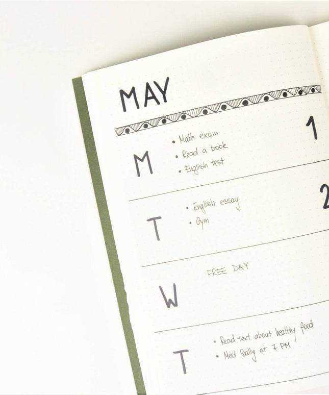 Bullet Journal / Notatbok med Prikker | Peaches + Cherries