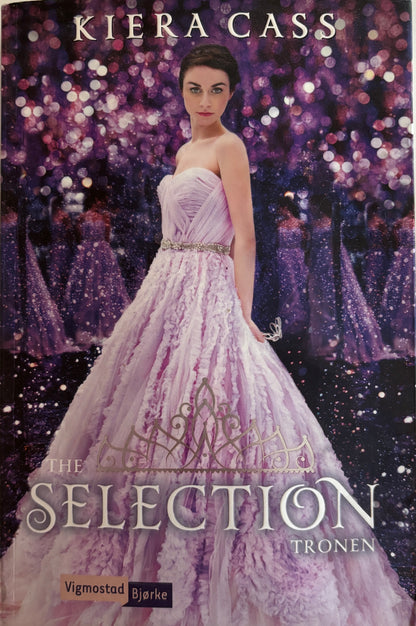 Kass, Ciera: The Selection: Tronen