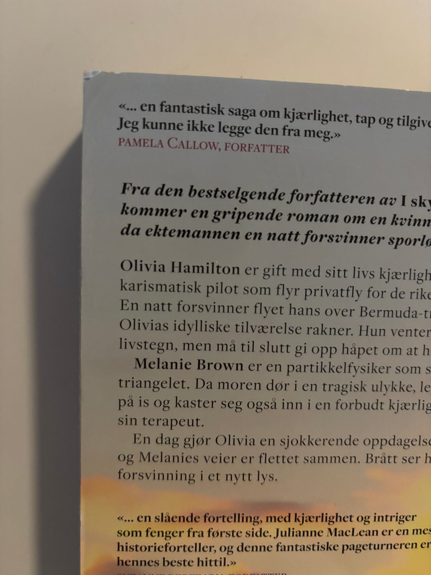 MacLean, Julianne: I skinnet fra månen