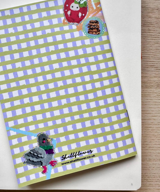Klistremerkebok | A6 Gingham Sticker Keeper