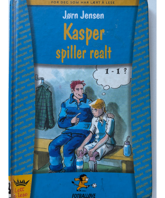 Jensen, Jørn: Kasper spiller realt
