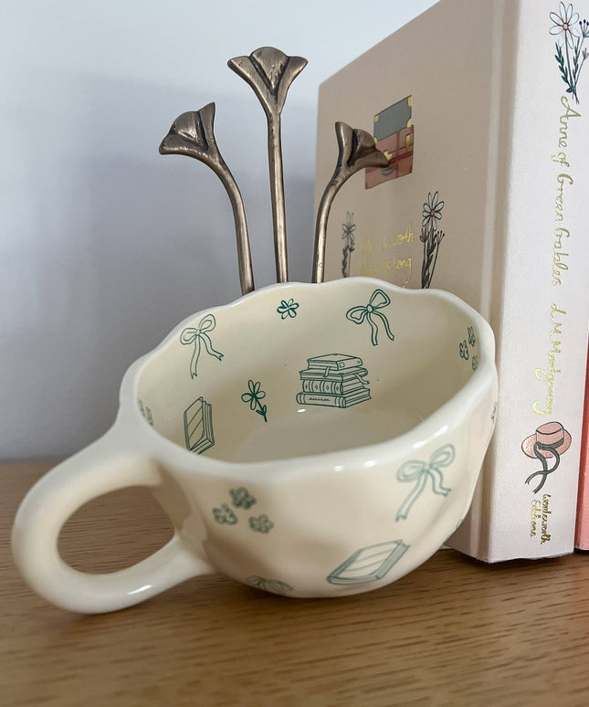 Bows and Books Mug: Blue/Ivory Flowers