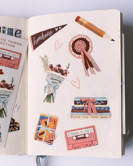 Vinyl Klistremerkeark | Illustrated Favourite Things