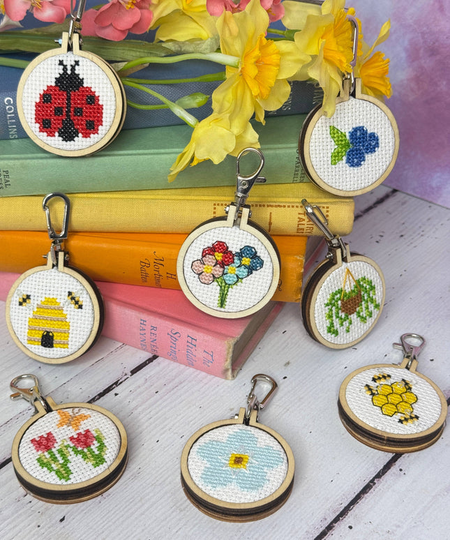 Rooting for You! Mini Matchbox Broderingssett