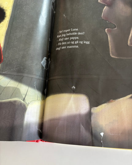 Asaito, Lisa: En fisk til Luna