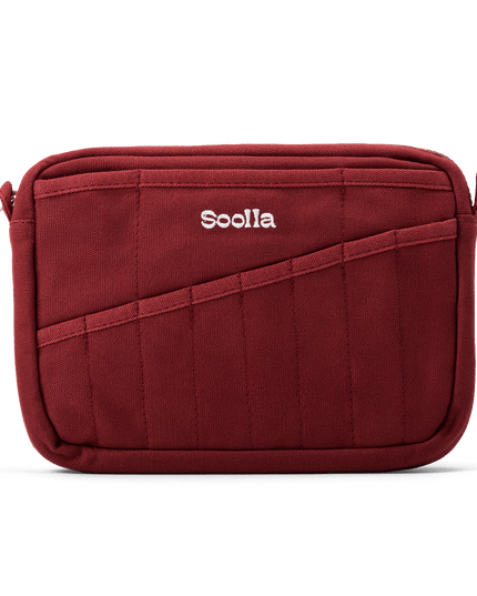 Forhåndsbestilling | Soolla® Studio Pouch | Sangria | Veske for Skrivesaker