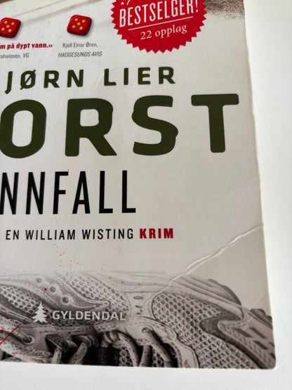 Lier Horst, Jørn: Bunnfall