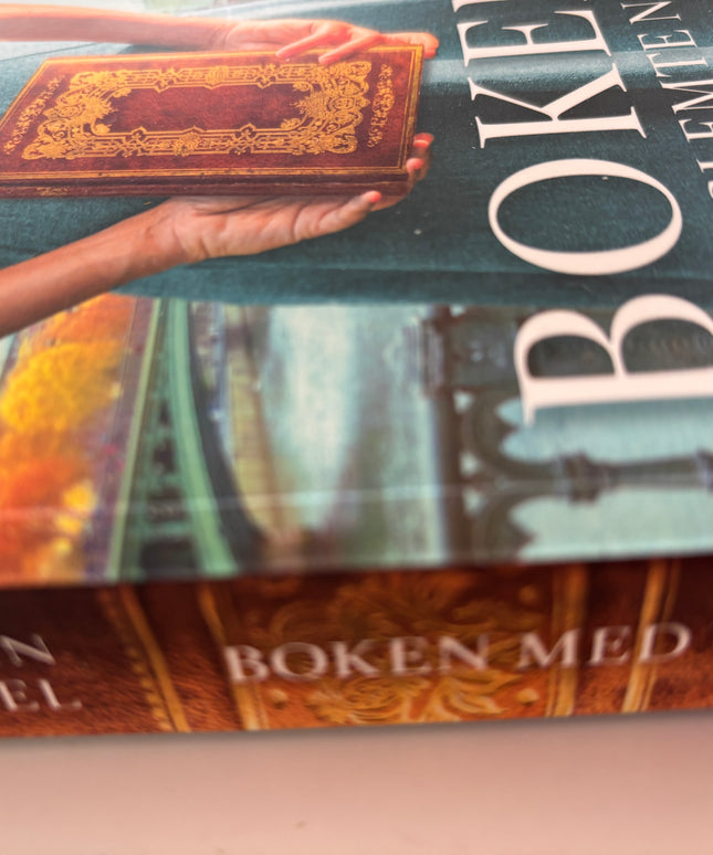 Harmel, Kristin: Boken med glemte navn