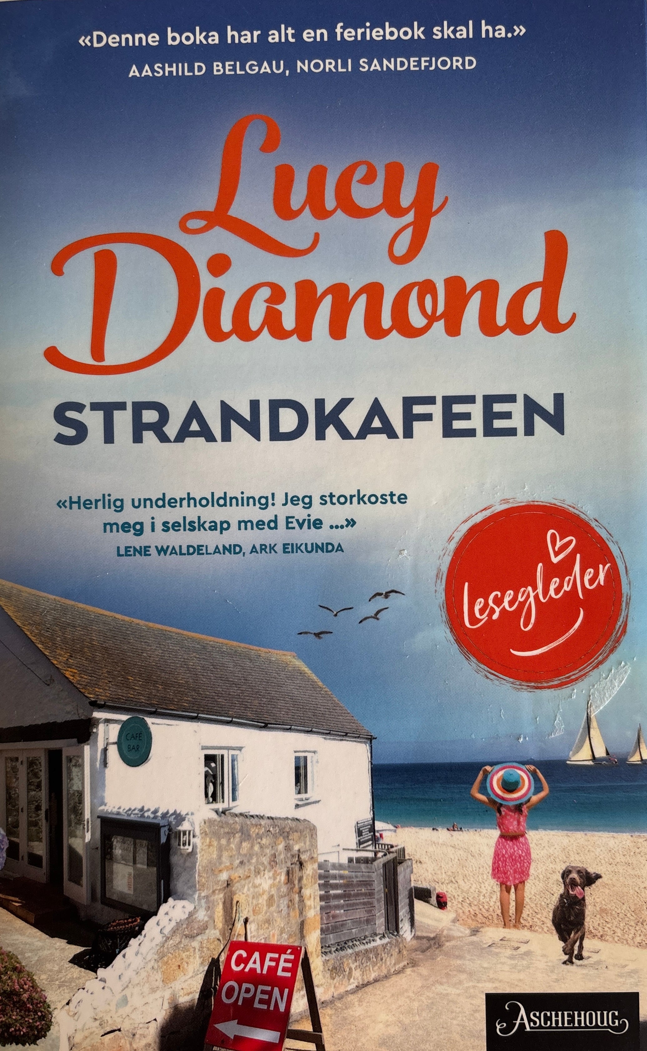 Diamond, Lucy: Strandkafeen