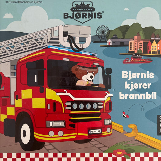 Bjørnis kjører brannbil