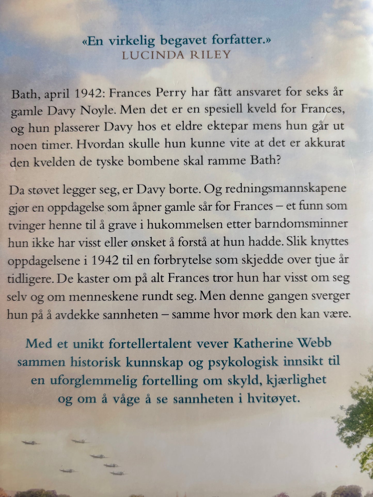 Webb, Katherine: Spor i støvet